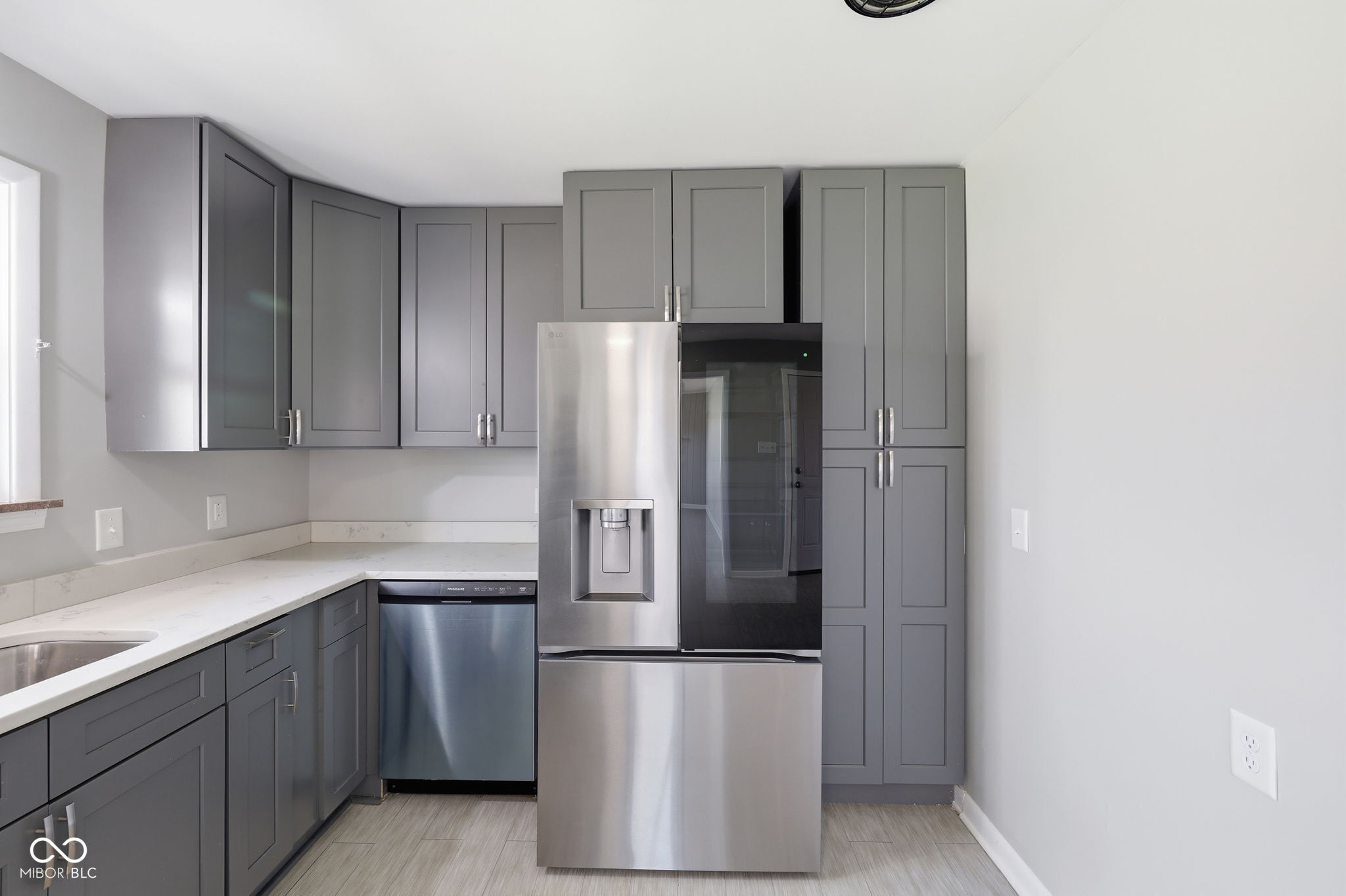 4406 Radnor Road Indianapolis, IN 46226 - Photo 16 of 57