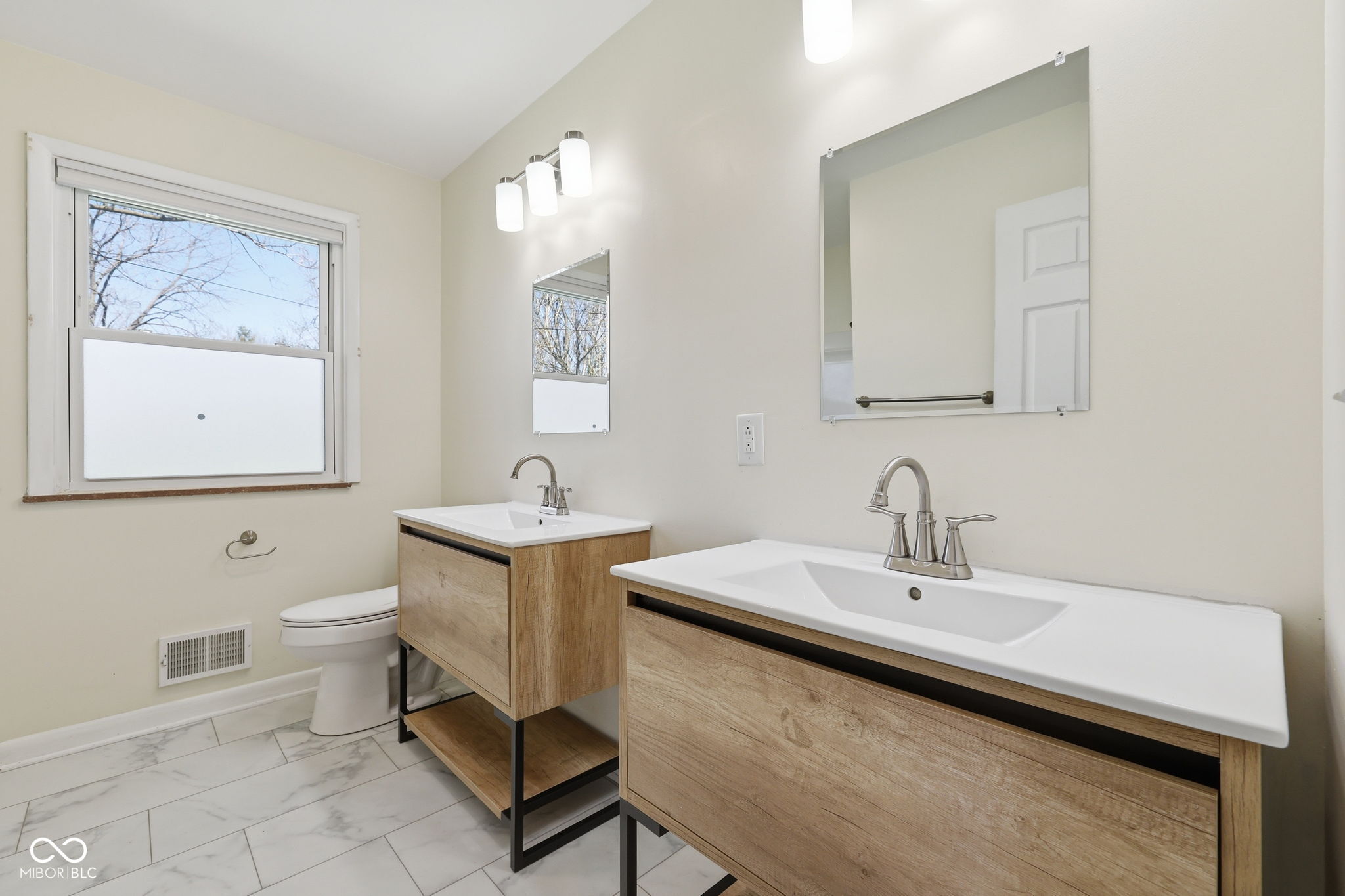 4406 Radnor Road Indianapolis, IN 46226 - Photo 28 of 57