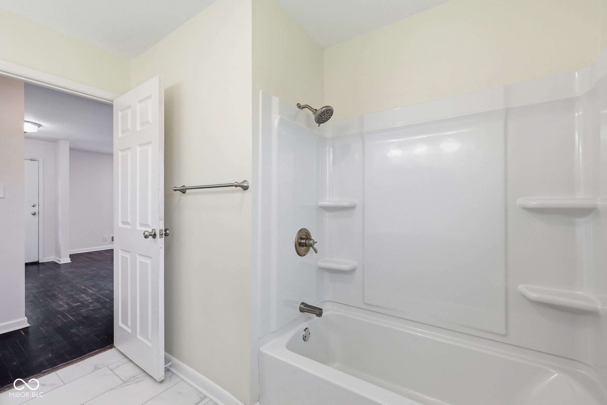 4406 Radnor Road Indianapolis, IN 46226 - Photo 29 of 57