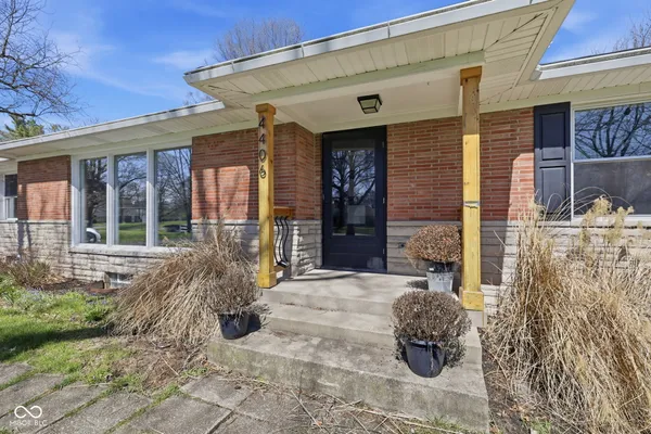 $340,000 | 4406 Radnor Road, Indianapolis, IN 46226