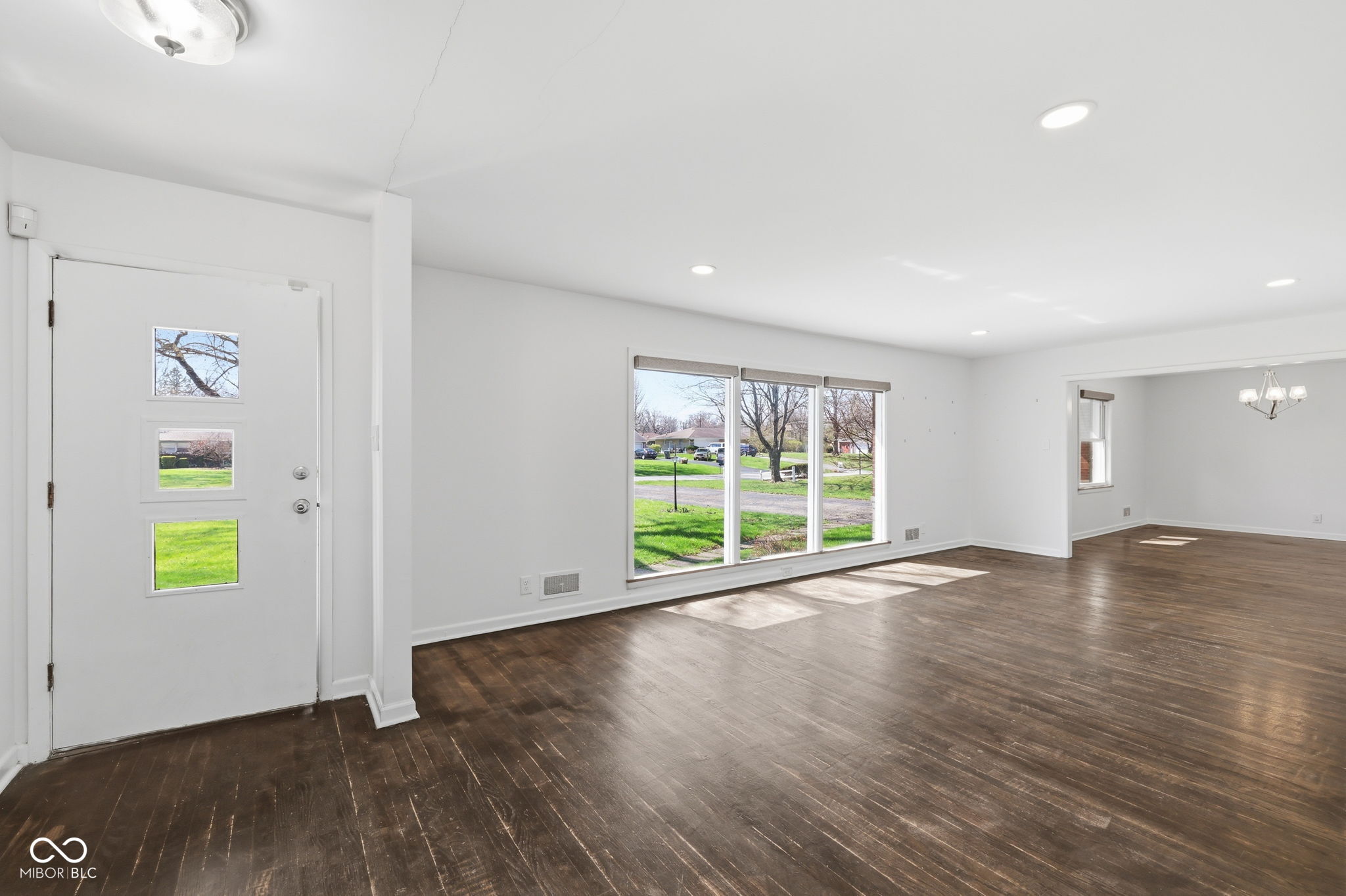 4406 Radnor Road Indianapolis, IN 46226 - Photo 6 of 57