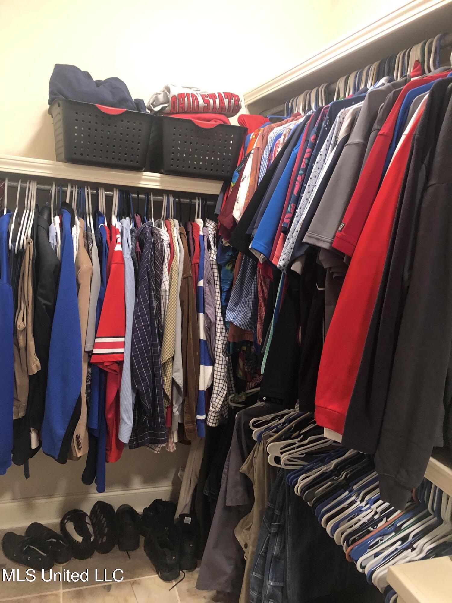134 View Pointe Drive Clinton, MS 39056 - Photo 21 of 38 Master Closet 2