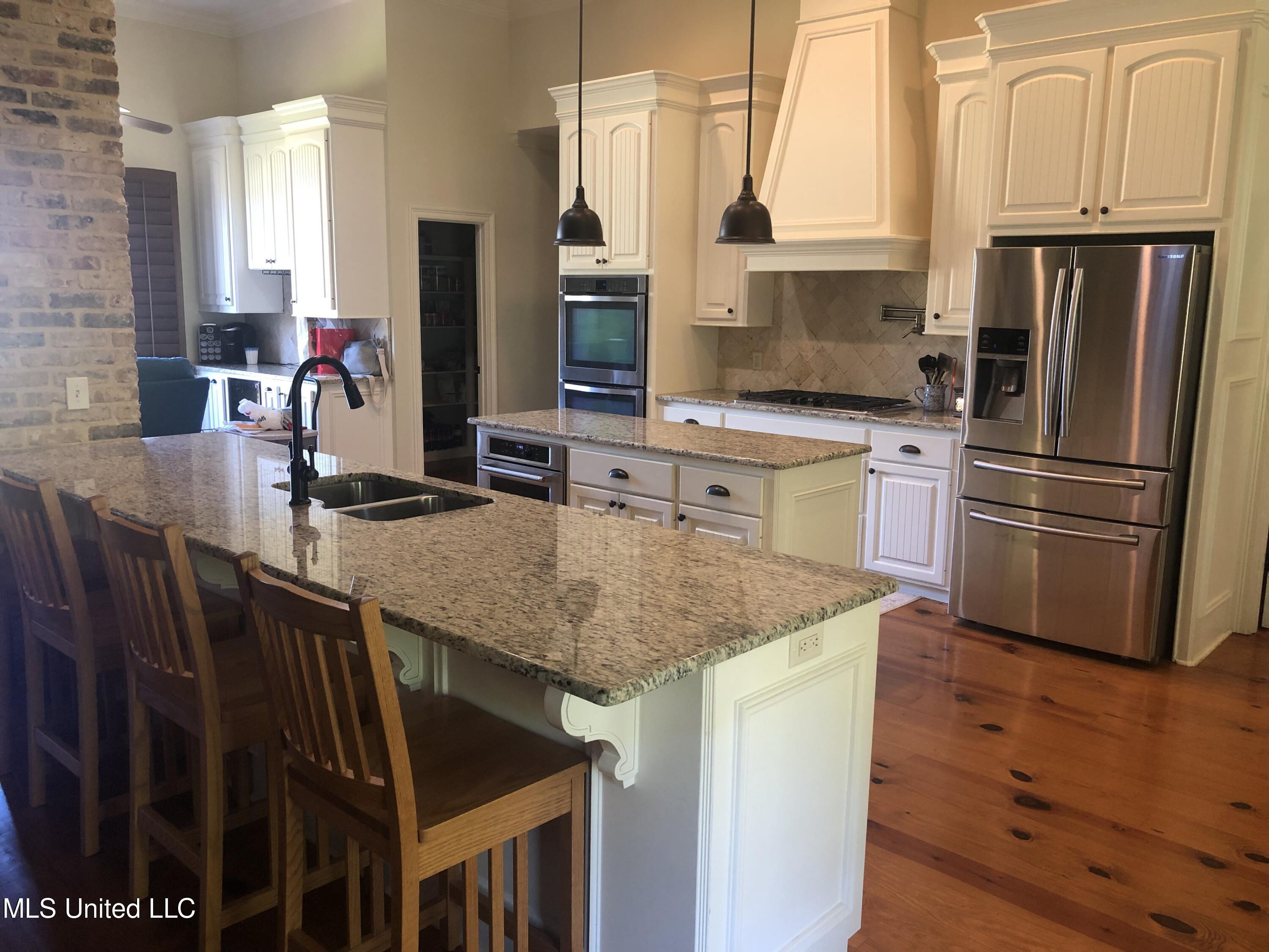 134 View Pointe Drive Clinton, MS 39056 - Photo 5 of 38 Kitchen 1