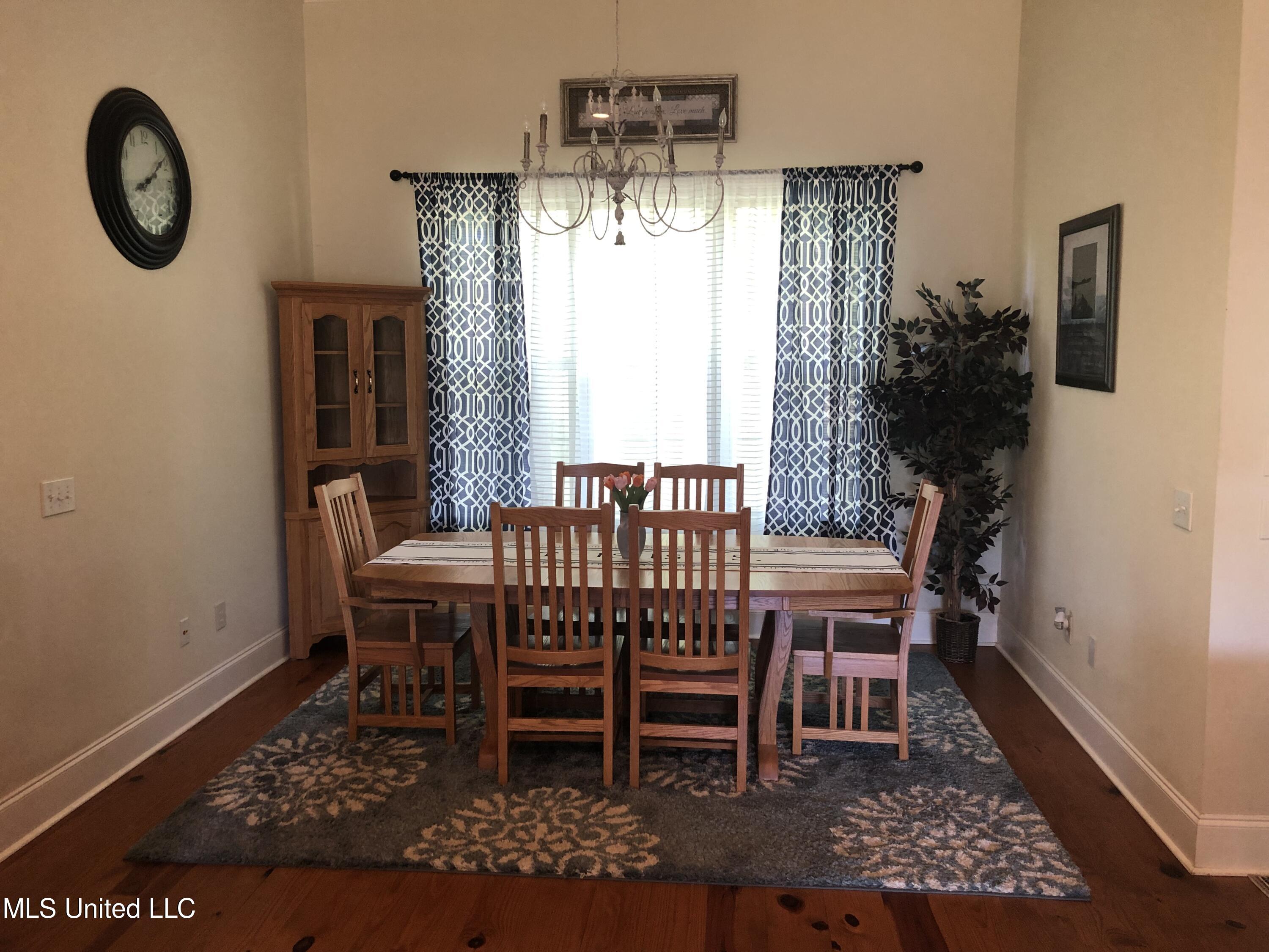 134 View Pointe Drive Clinton, MS 39056 - Photo 8 of 38 Dining Area 2
