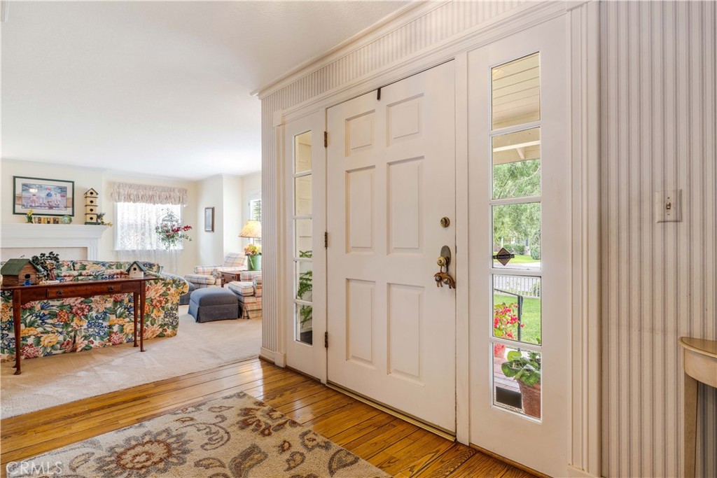 1714 Riverside Drive Glendale, CA 91201 - Photo 8 of 40