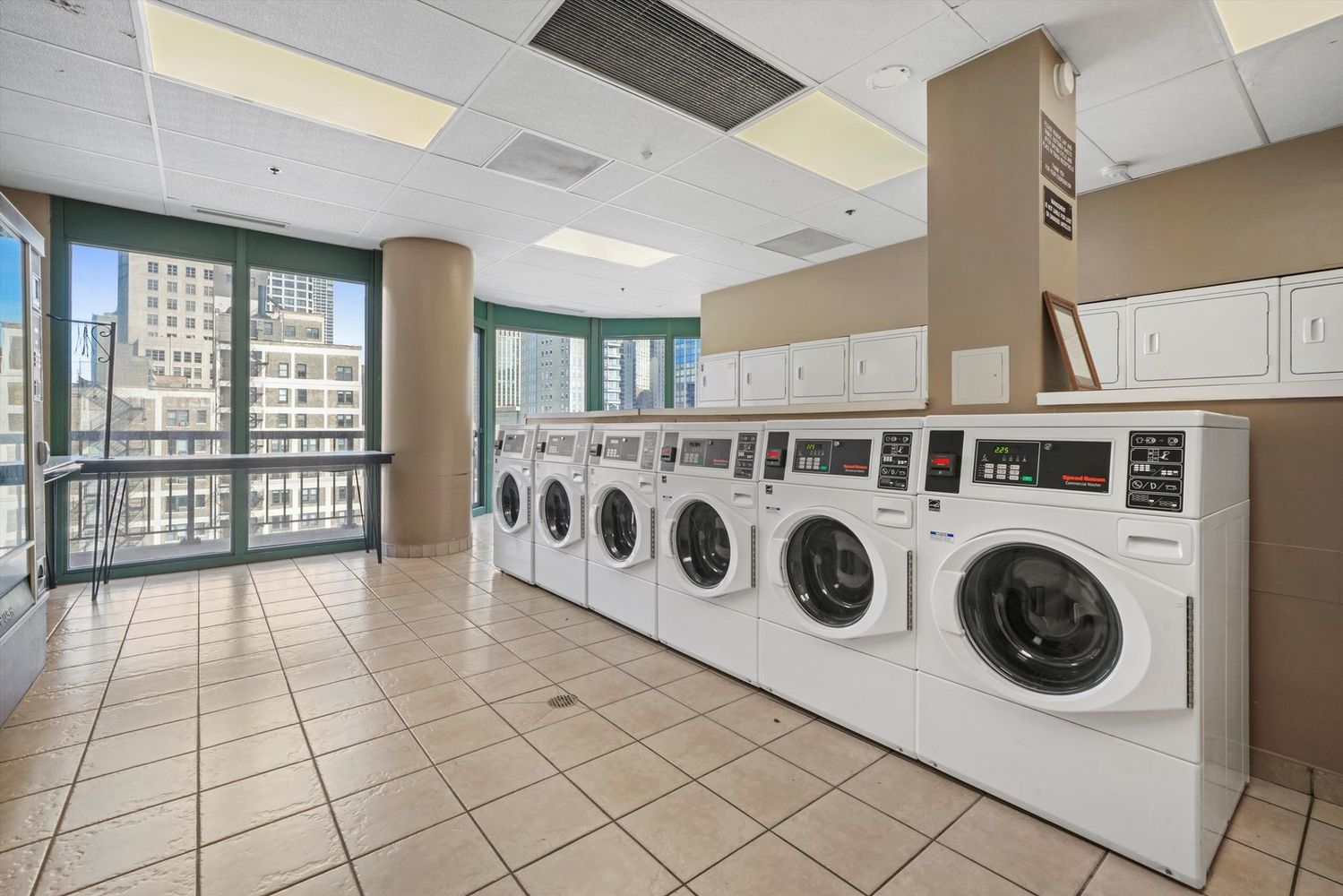 111 West Maple Street, Unit 912 Chicago, IL 60610 - Photo 15 of 15