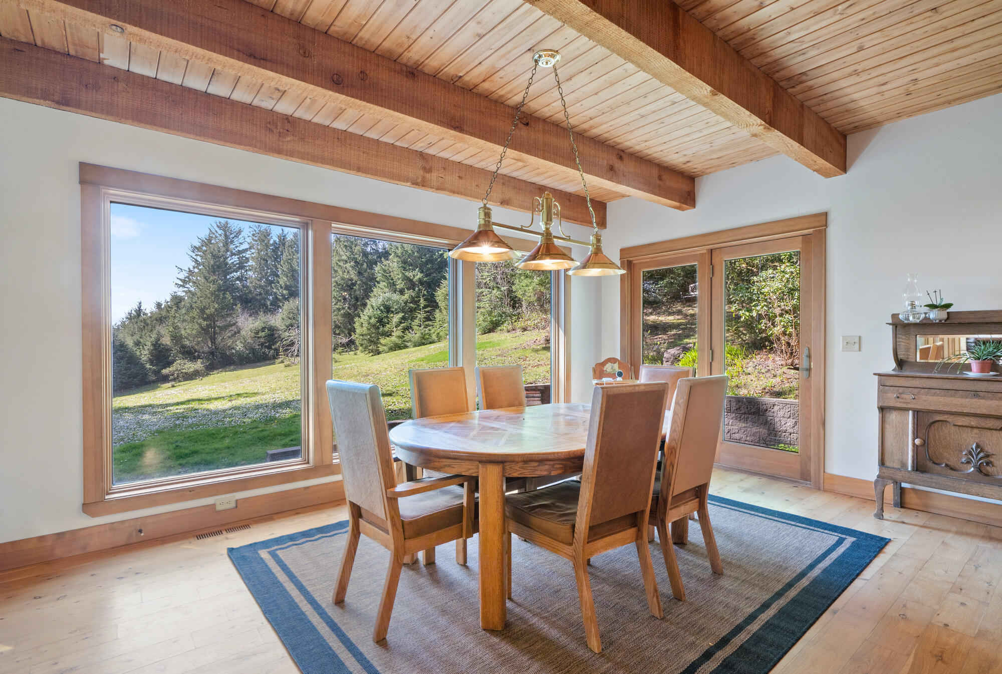 2705 Netarts Bay Road Tillamook, OR 97141 - Photo 20 of 61 Dining Room