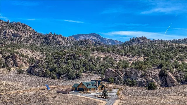 $1,600,000 | 32900 County Road 371, Buena Vista, CO 81211