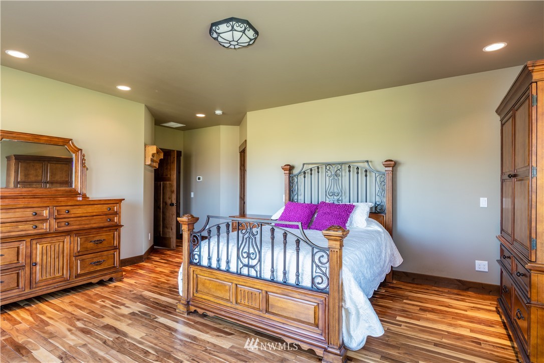 905 Boyd Road Chelan, WA 98816 - Photo 14 of 24 Gallery Image 14