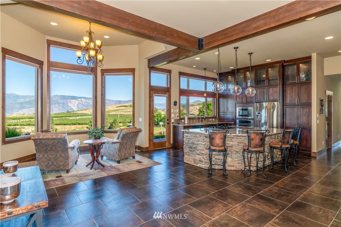 905 Boyd Road Chelan, WA 98816 - Photo 4 of 24 Gallery Image 4