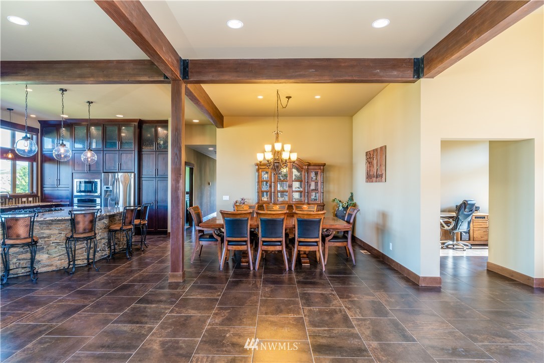 905 Boyd Road Chelan, WA 98816 - Photo 6 of 24 Gallery Image 6