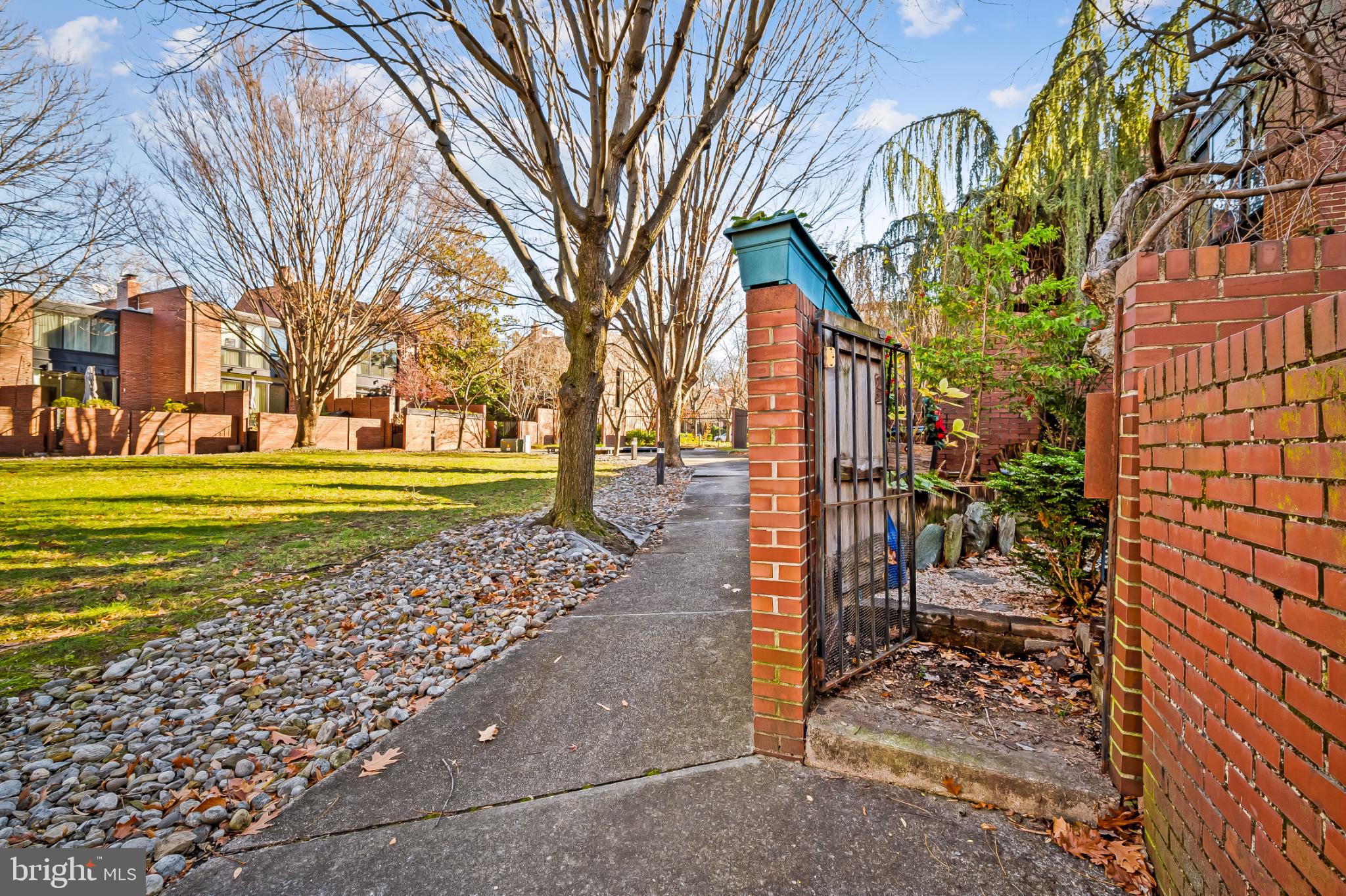 1407 Jordan Street Baltimore, MD 21217 - Photo 63 of 75 easy access to common area fully fenced garden