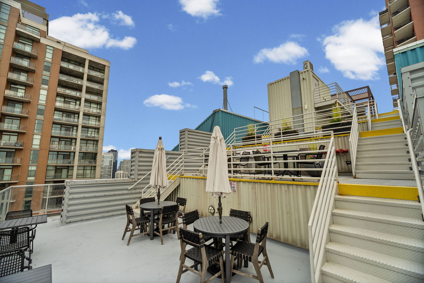 40 East 9th Street, Unit 1907 Chicago, IL 60605 - Photo 24 of 28