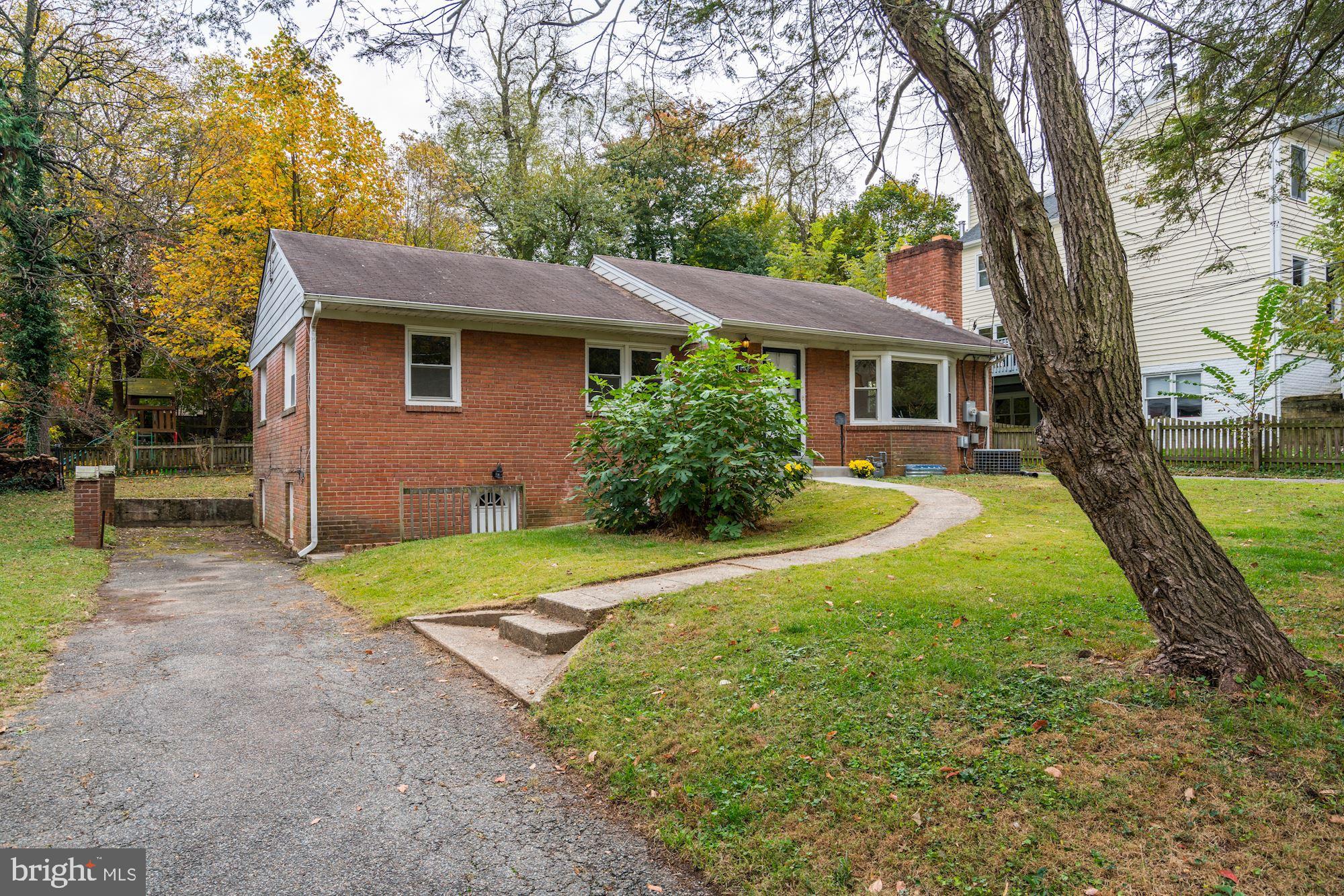 1608 Grace Church Road Silver Spring, MD 20910 - Photo 2 of 26 Second long driveway