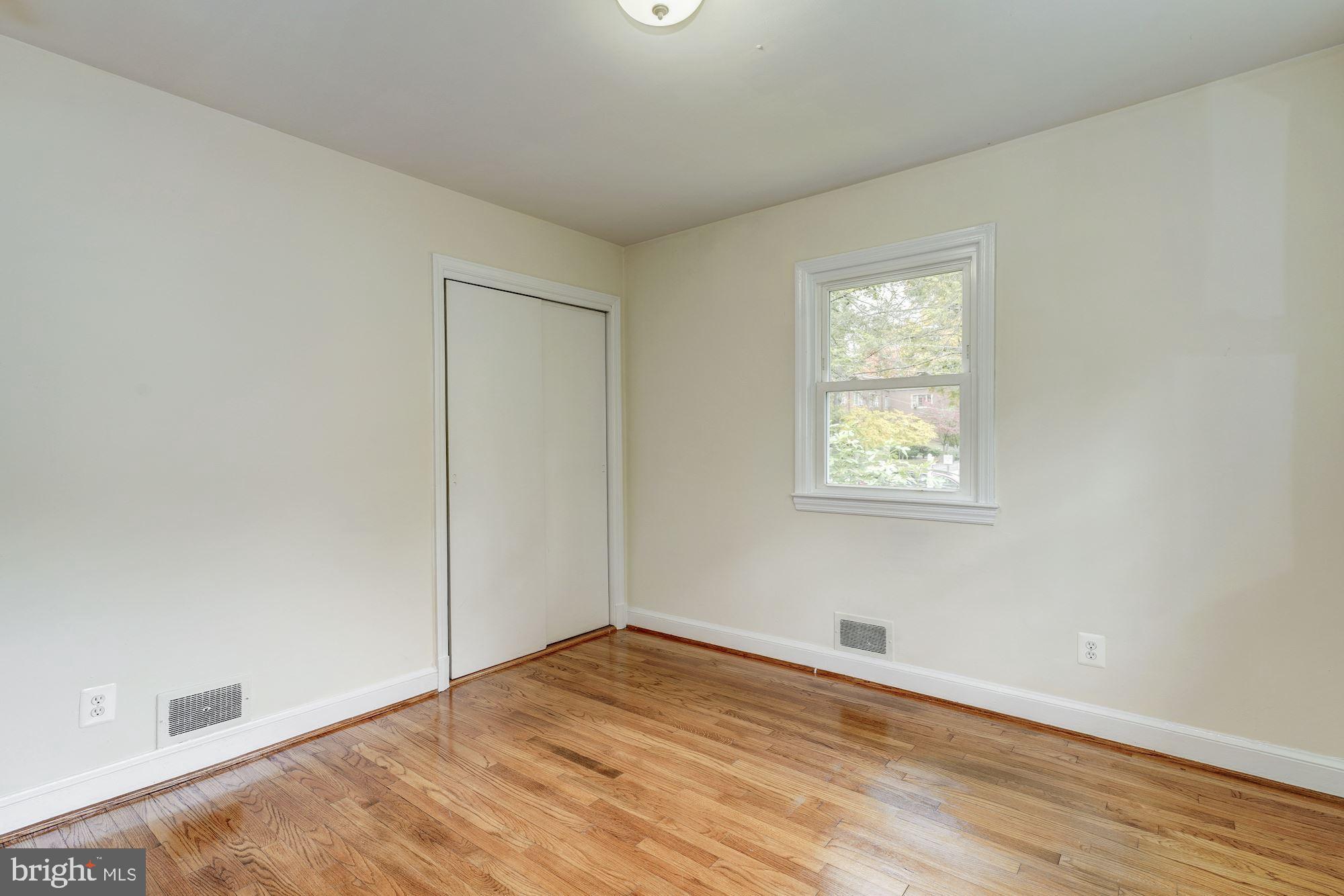 1608 Grace Church Road Silver Spring, MD 20910 - Photo 11 of 26 Bedroom 3 on main level with spacious closet