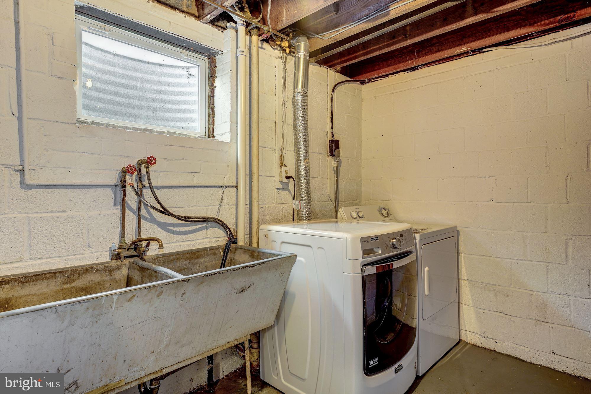 1608 Grace Church Road Silver Spring, MD 20910 - Photo 19 of 26 Laundry room