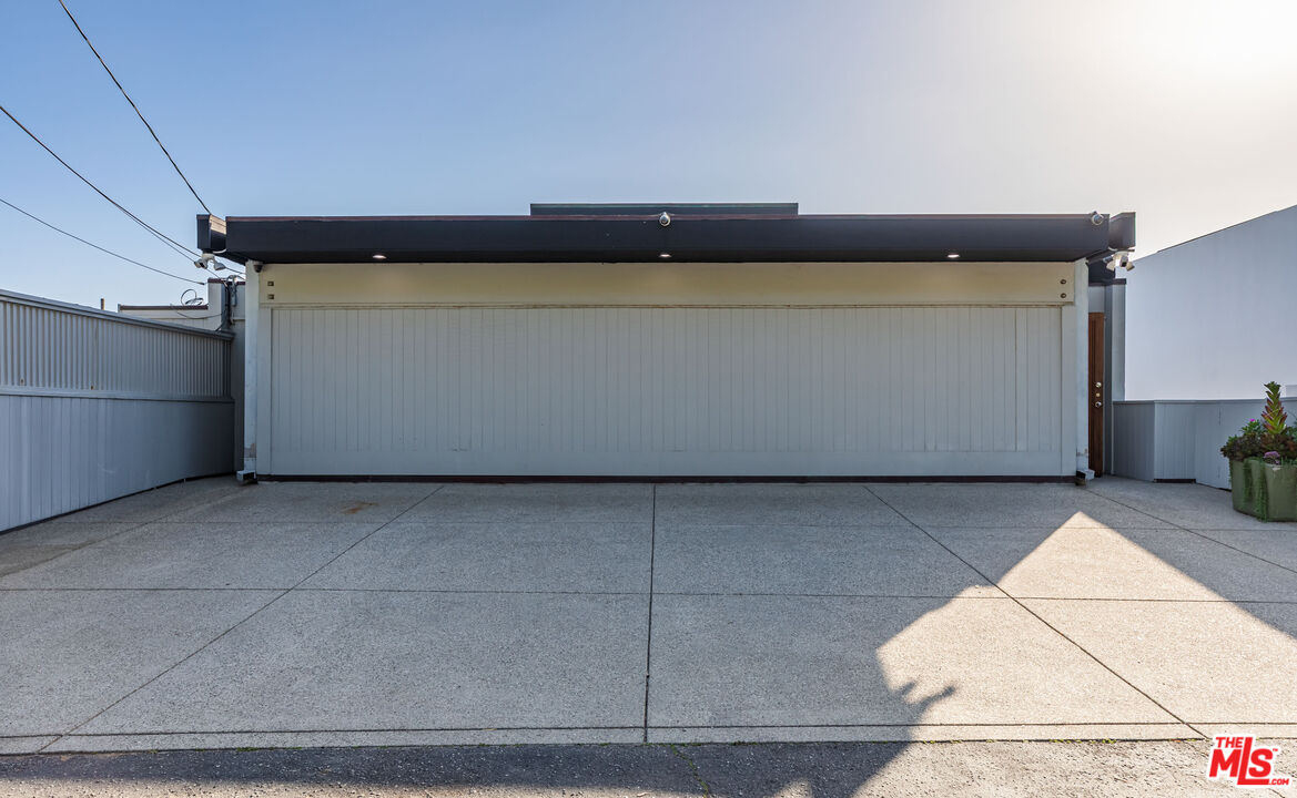 25002 Malibu Road Malibu, CA 90265 - Photo 12 of 60