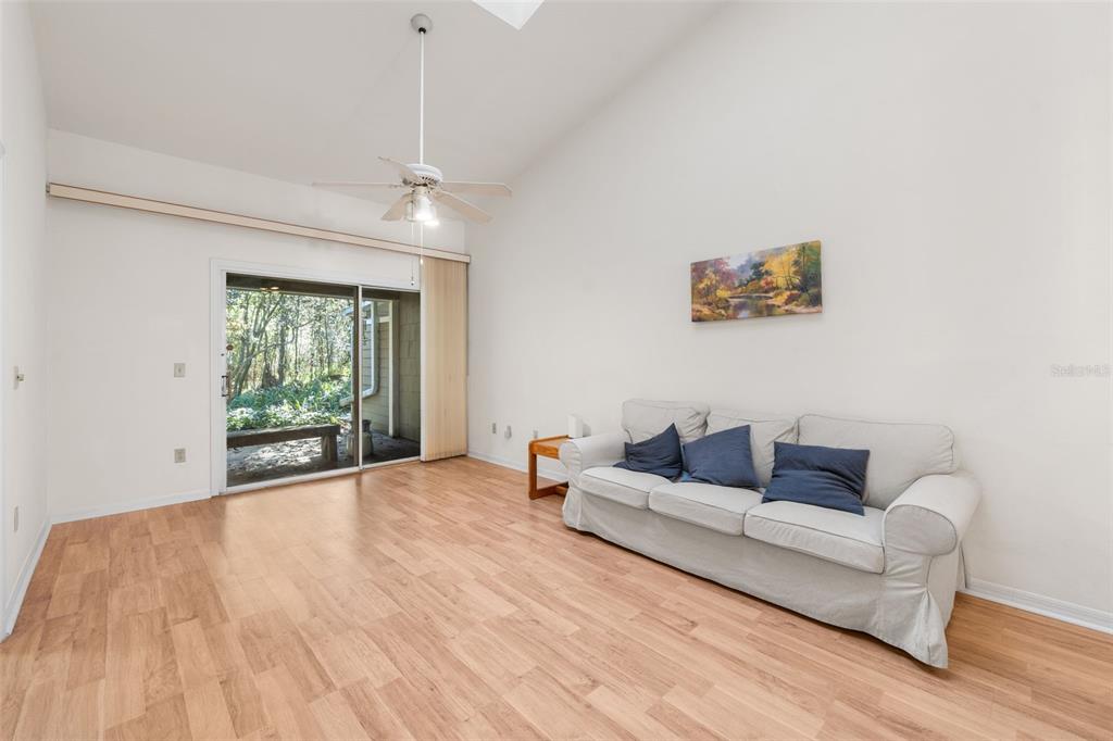 815 Southwest 51 Way, Unit 815 Gainesville, FL 32607 - Photo 7 of 29