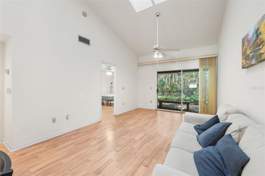 815 Southwest 51 Way, Unit 815 Gainesville, FL 32607 - Photo 10 of 29