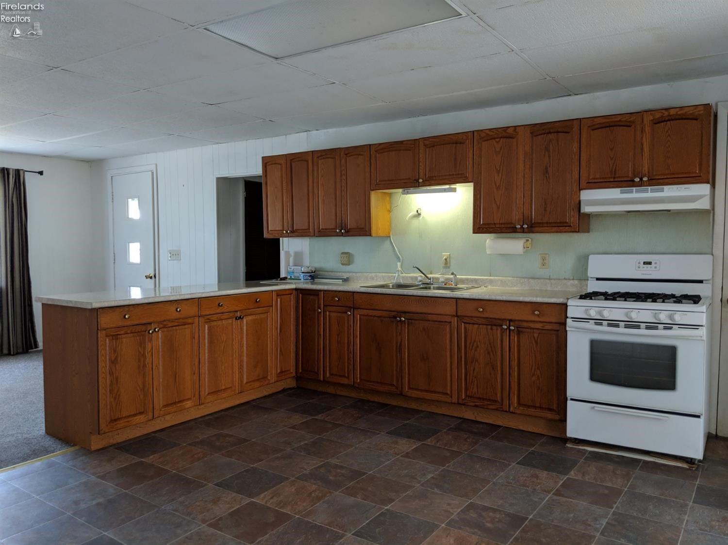 9530 State Rte 2 Oak Harbor, OH 43449 - Photo 5 of 11 Gallery Image 5