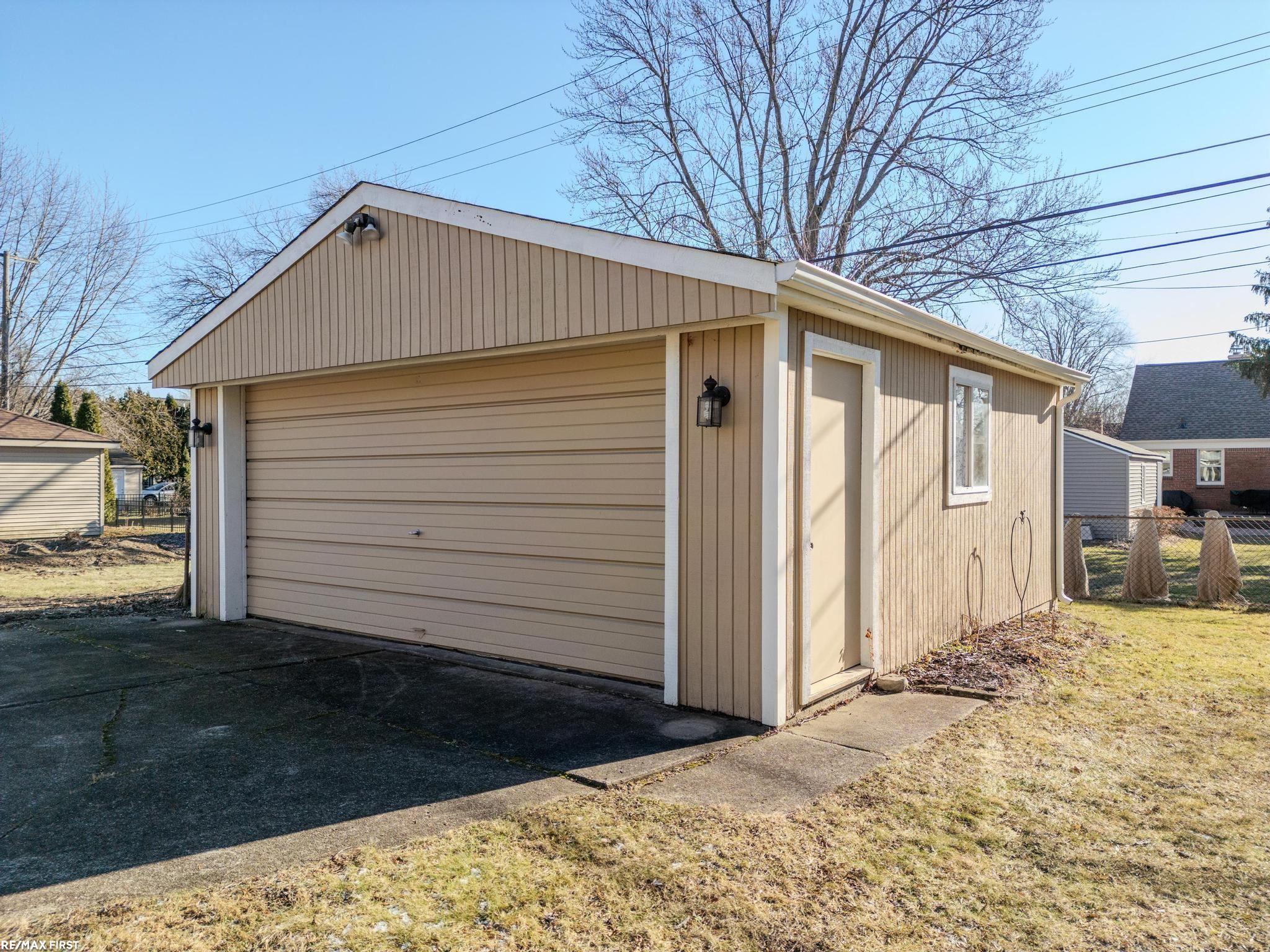2328 Derby Road Birmingham, MI 48009 - Photo 24 of 28