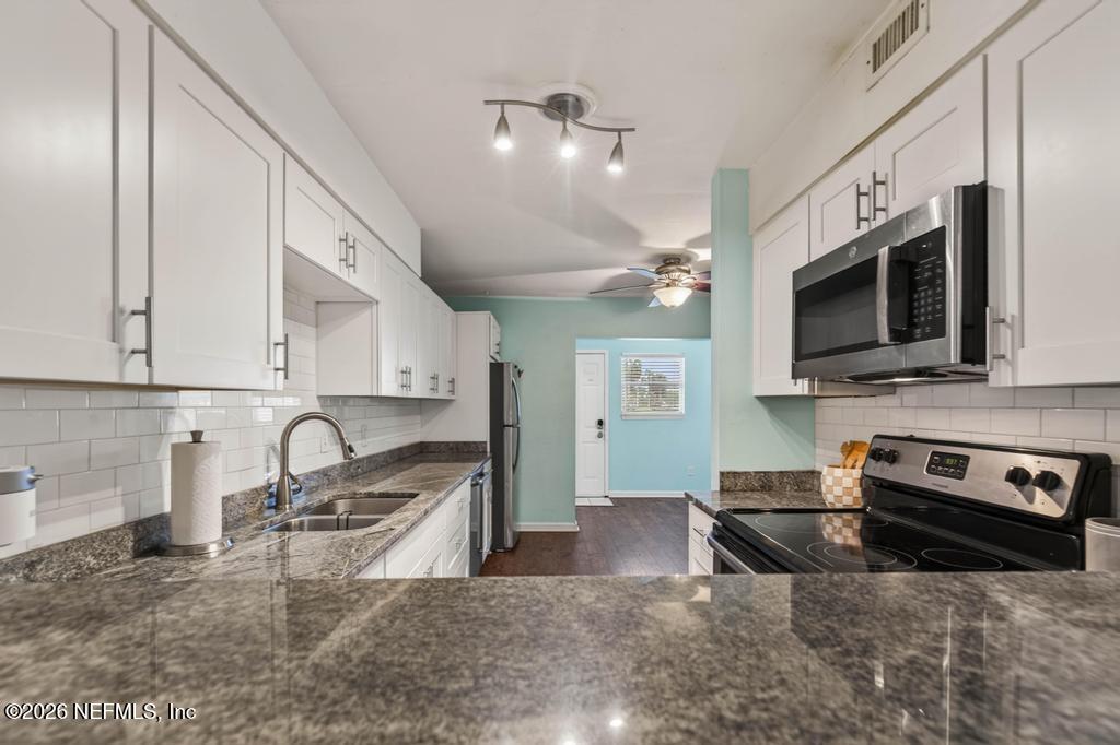 750 Cavalla Road Atlantic Beach, FL 32233 - Photo 14 of 38 750 Cavilla Rd-22