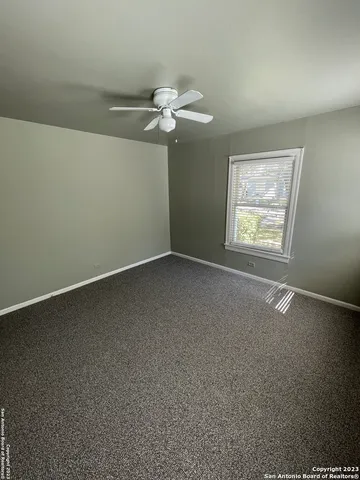 $1,795 | 935 Allen Avenue, New Braunfels, TX 78130