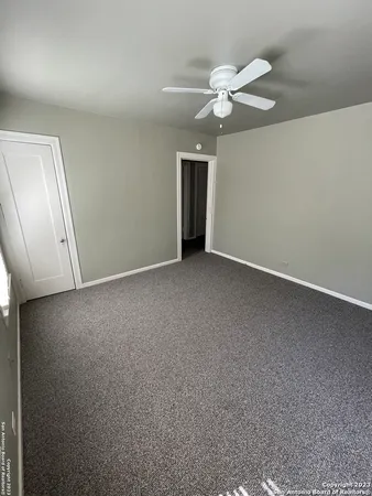 $1,550 | 935 Allen Avenue, New Braunfels, TX 78130