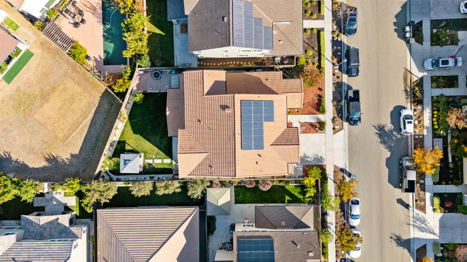 2371 Rio Grande Drive Tracy, CA 95377 - Photo 61 of 61 an aerial view of multiple houses with outdoor space