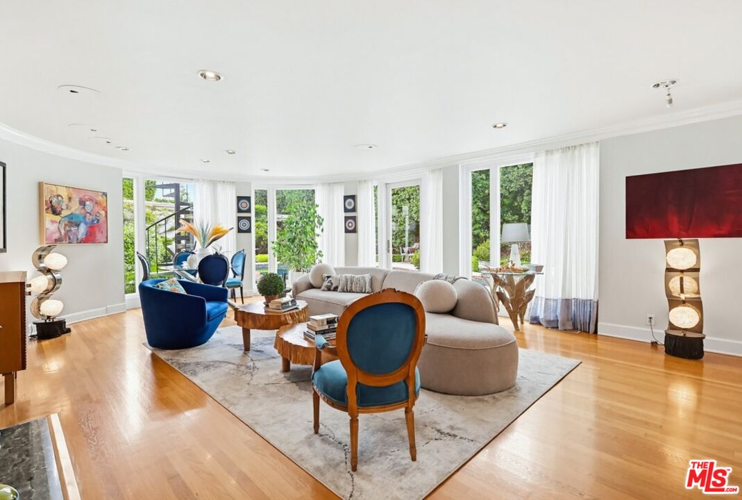 516 South Rimpau Boulevard Los Angeles, CA 90020 - Photo 21 of 72