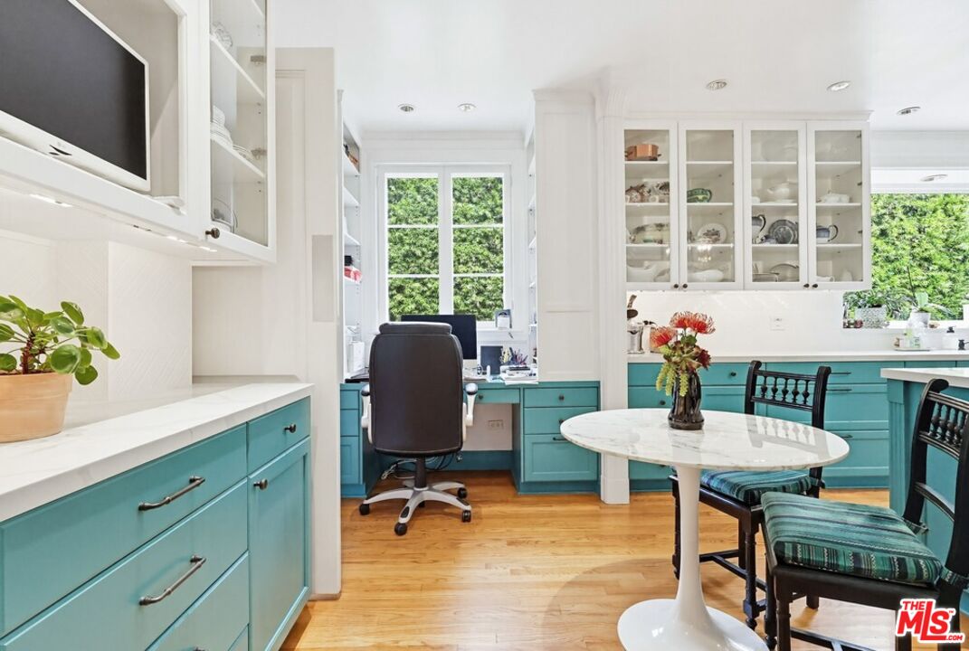 516 South Rimpau Boulevard Los Angeles, CA 90020 - Photo 29 of 72