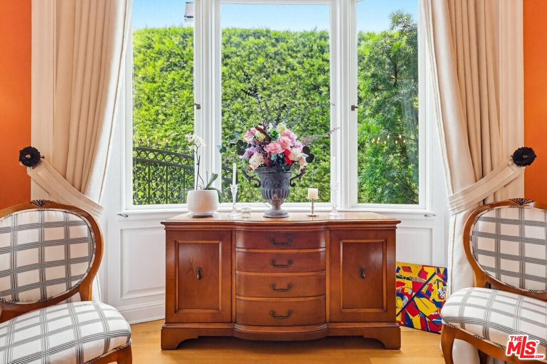 516 South Rimpau Boulevard Los Angeles, CA 90020 - Photo 33 of 72