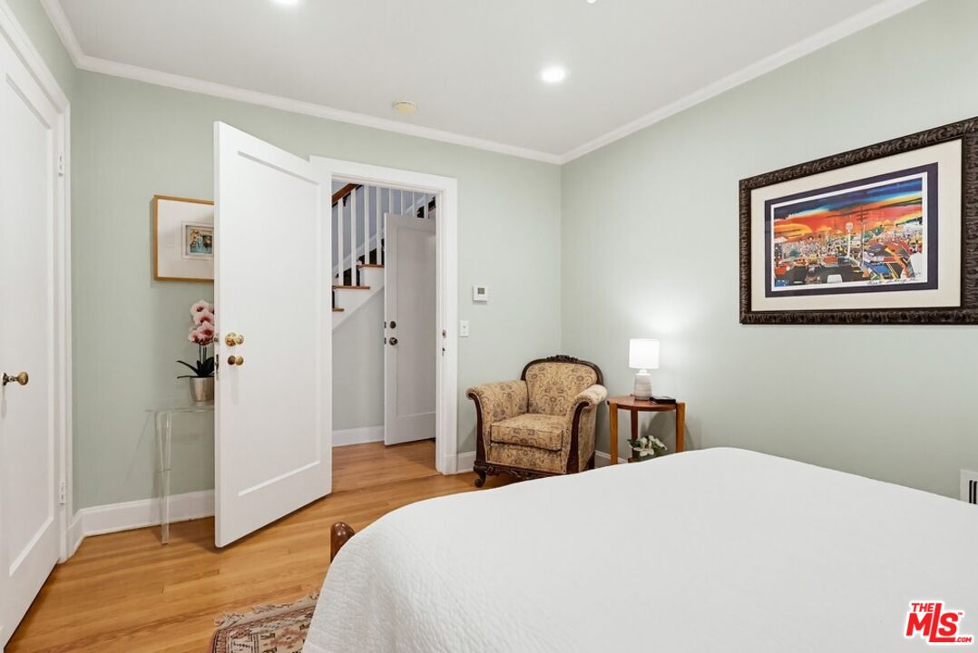 516 South Rimpau Boulevard Los Angeles, CA 90020 - Photo 35 of 72