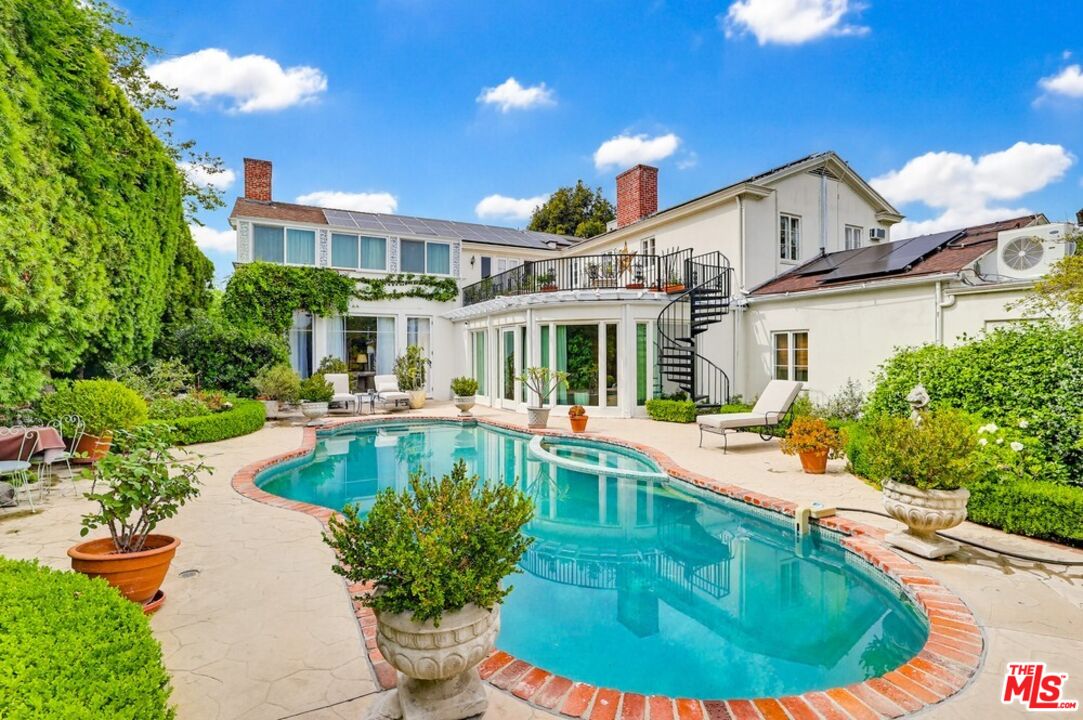 516 South Rimpau Boulevard Los Angeles, CA 90020 - Photo 63 of 72