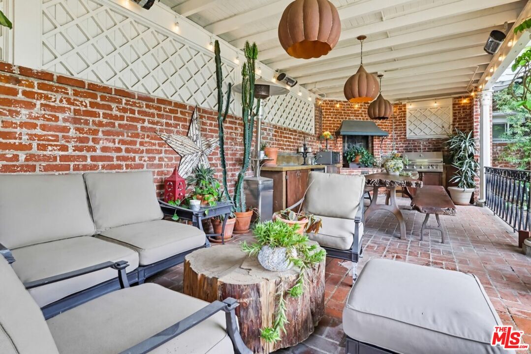 516 South Rimpau Boulevard Los Angeles, CA 90020 - Photo 68 of 72