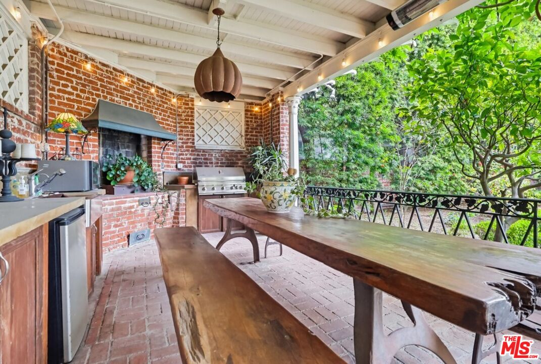 516 South Rimpau Boulevard Los Angeles, CA 90020 - Photo 69 of 72