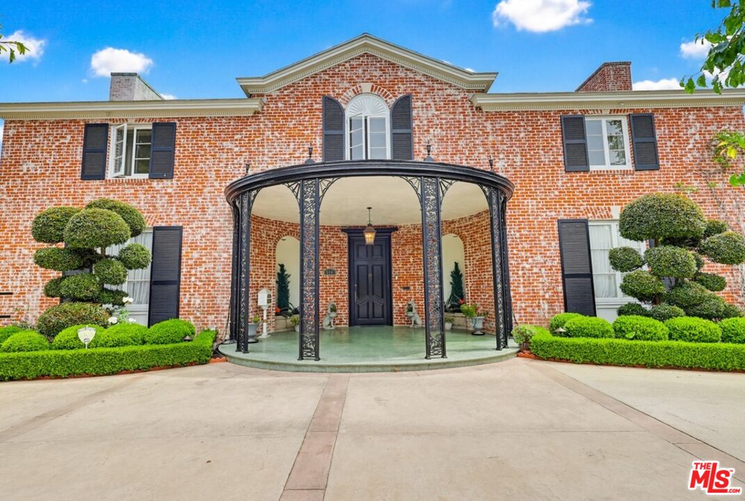 516 South Rimpau Boulevard Los Angeles, CA 90020 - Photo 7 of 72