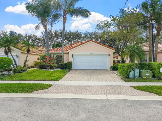 $405,000 | 5178 Pelican Cove Drive, Boynton Beach, FL 33437