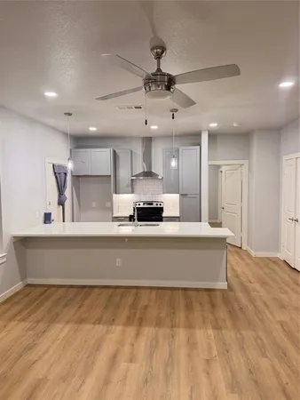 $2,900 | 1652 Hudspeth Avenue, Dallas, TX 75216