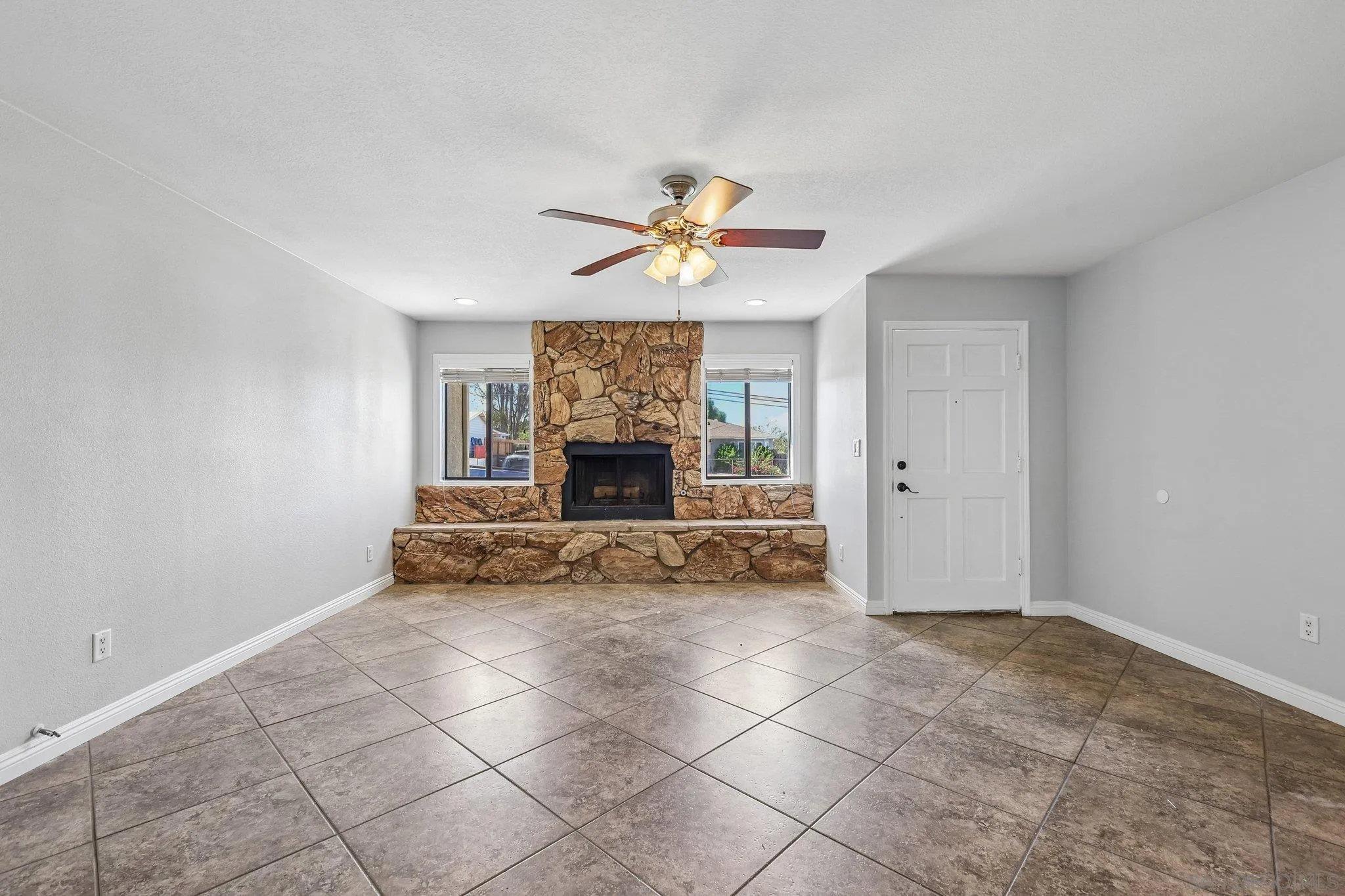 9308 Lake Canyon Road Santee, CA 92071 - Photo 10 of 47 Gallery Image 10