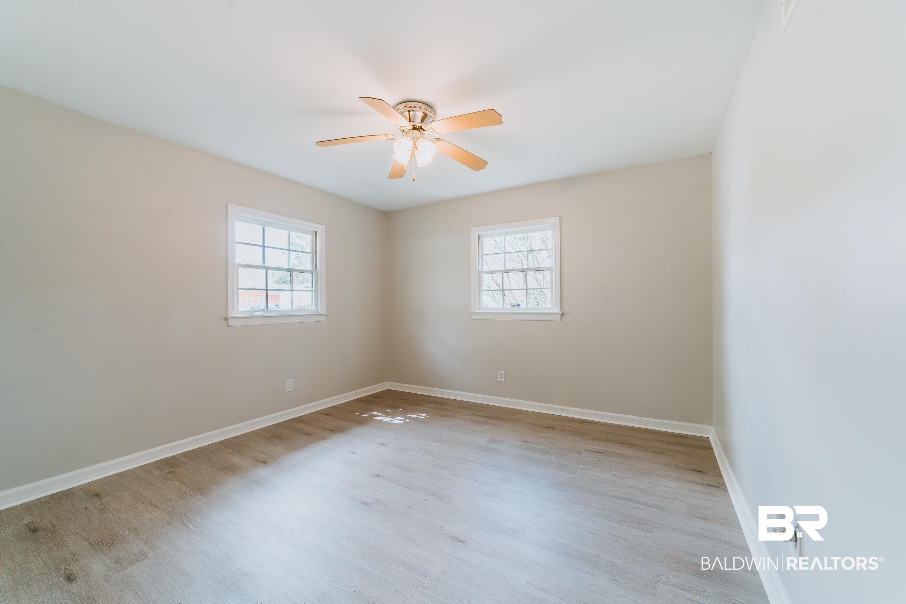 2563 Courtney Street Mobile, AL 36606 - Photo 30 of 44