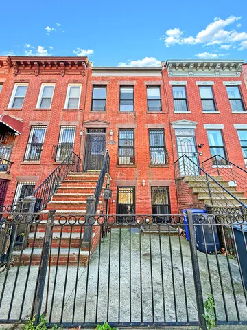 $3,300 | 1126 Herkimer Street, Unit 1 | Bedford-Stuyvesant