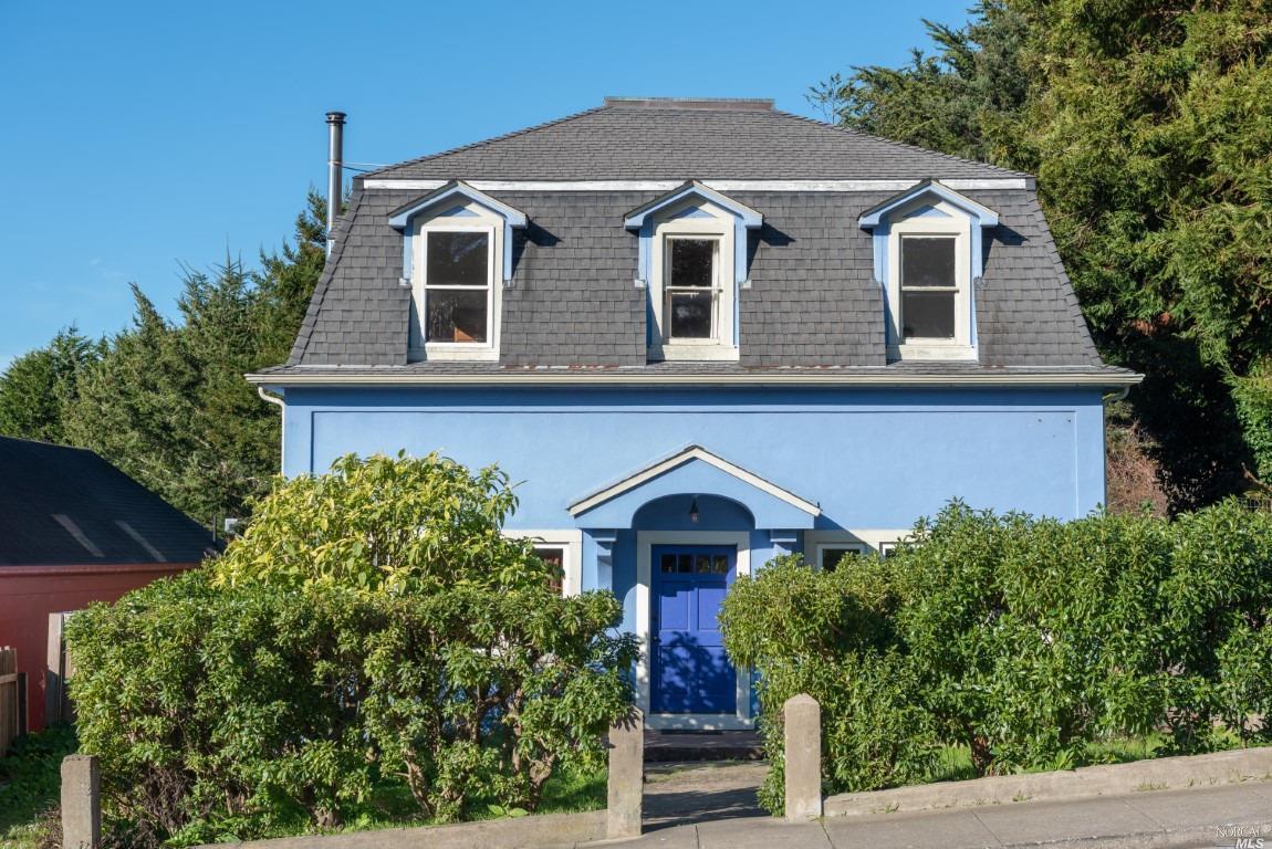 290 Main Street Point Arena, CA 95468 - Photo 1 of 1 a front view of a house with garden