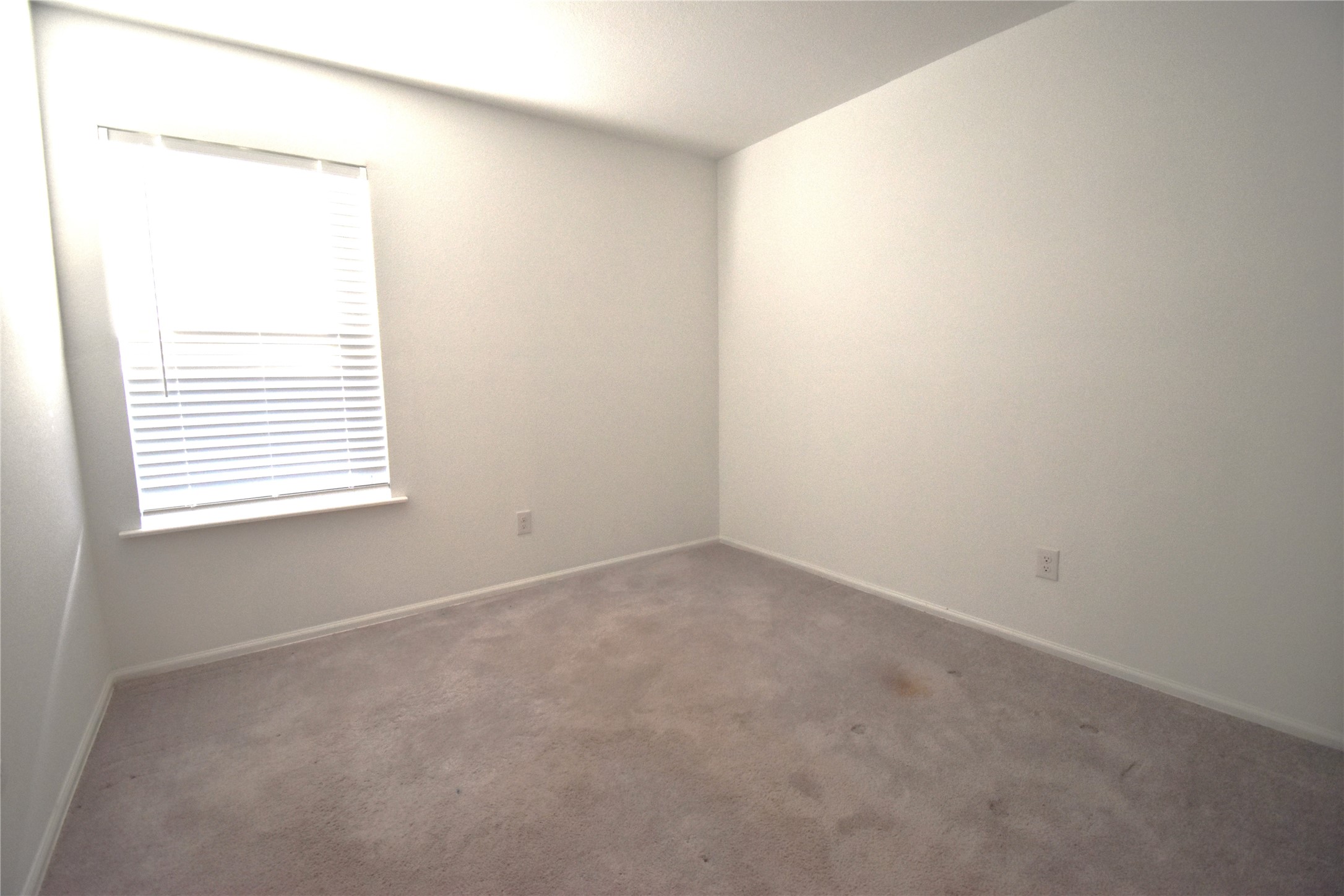 3326 Spanish Oak Lane Rosenberg, TX 77471 - Photo 15 of 24 an empty room with a window