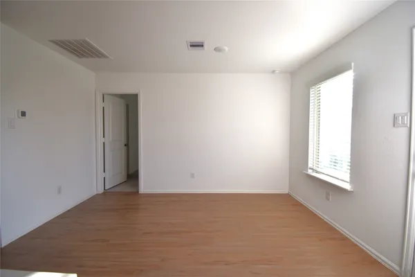 $2,100 | 3326 Spanish Oak Lane, Rosenberg, TX 77471