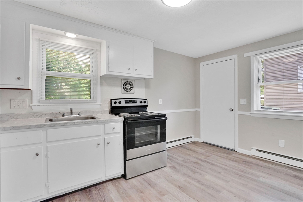 57-59 East Bay Path Terrace Springfield, MA 01109 - Photo 13 of 34