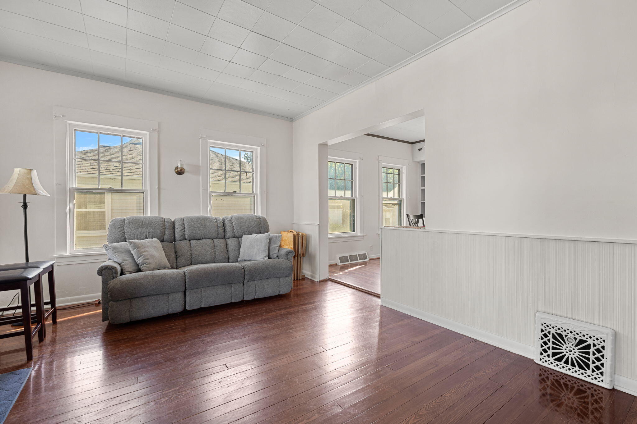818 E Street La Porte, IN 46350 - Photo 3 of 18 2048x1365