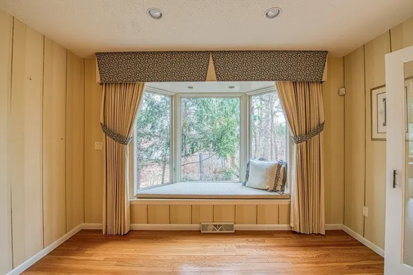 $1,300,000 | 18 Mallard Drive, Sharon, MA 02067