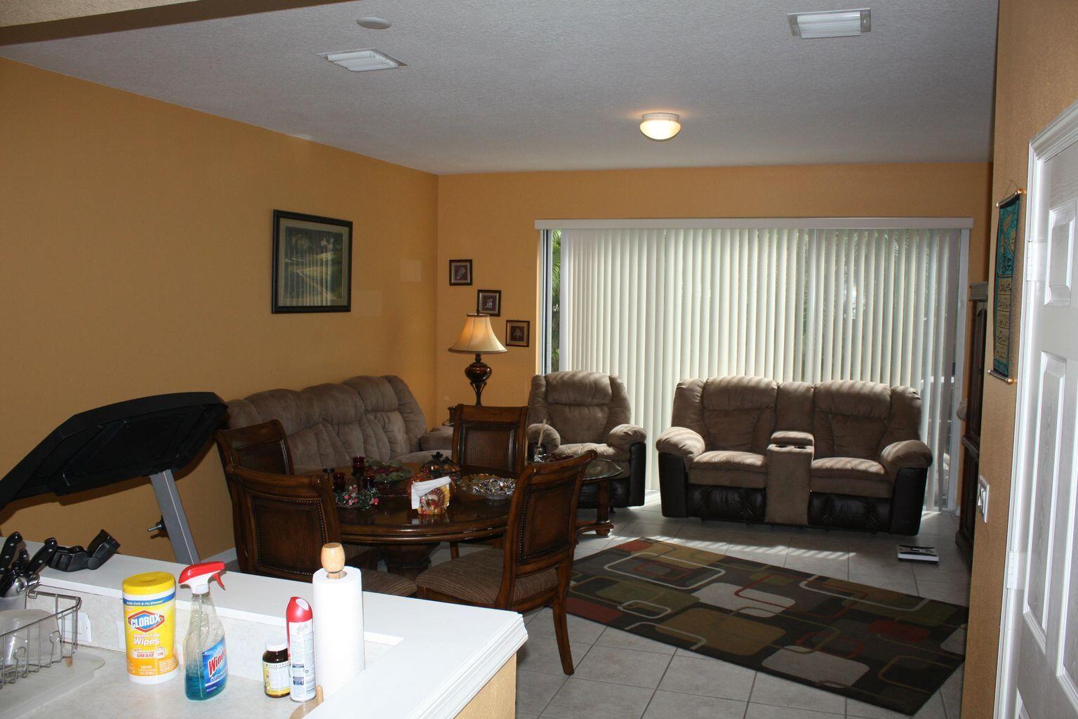 1025 Woodfield Road Greenacres, FL 33415 - Photo 6 of 10 20131024175747978677000000-o