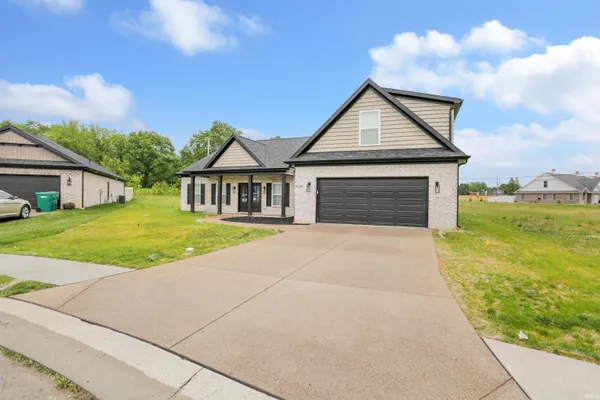 $589,900 | 3539 Sand Drive, Newburgh, IN 47630